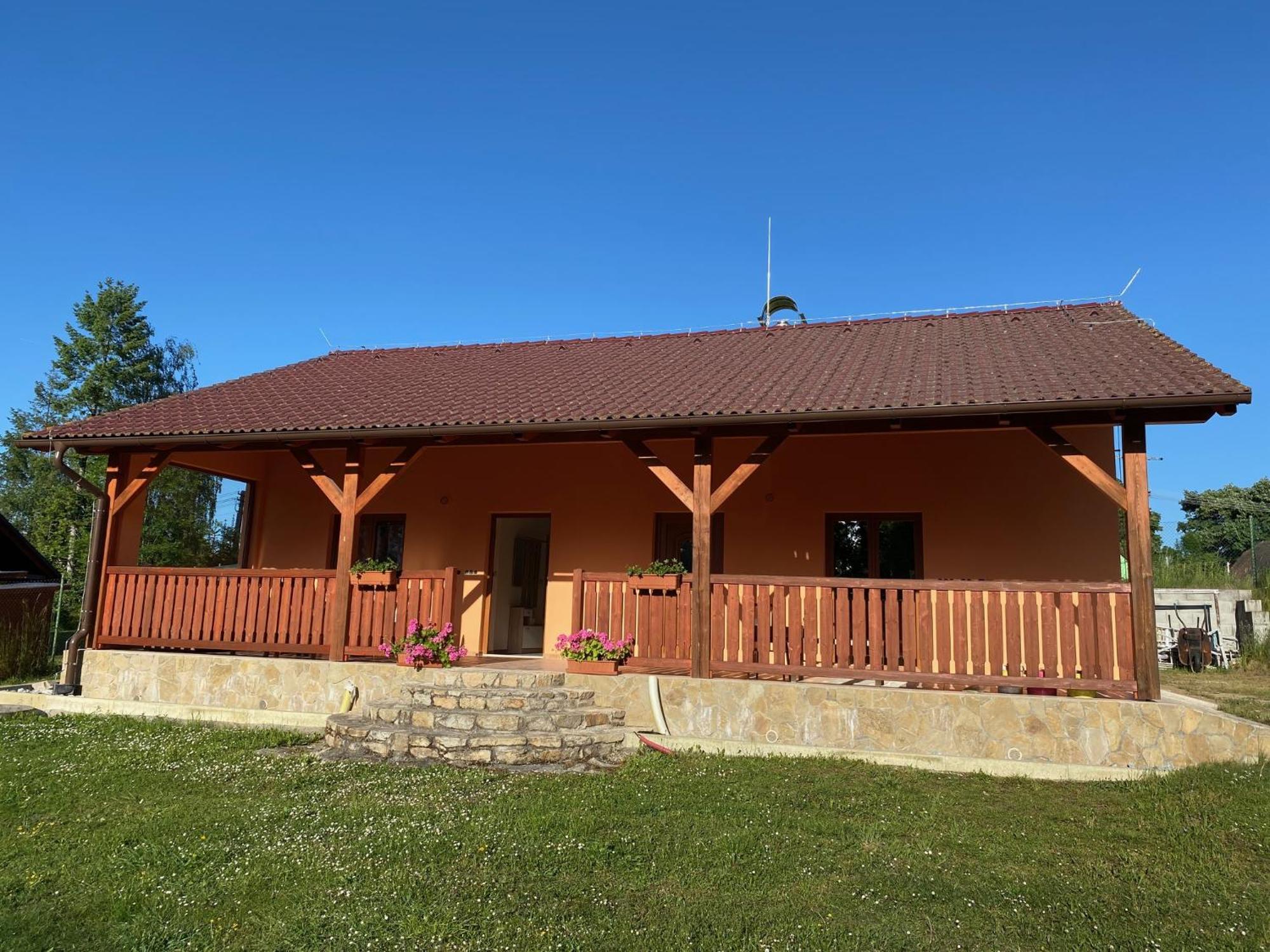 Slunny Domek S Terasou A Zahradou Zvíkovské Podhradí Exteriér fotografie
